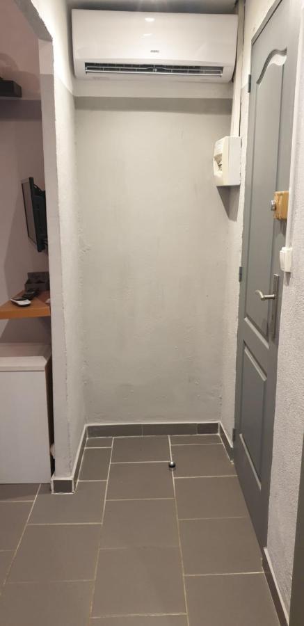 Bienvenue Au Centre Ville Arles Apartment Exterior foto